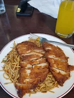 Fried Chicken and Vegetables Noodles